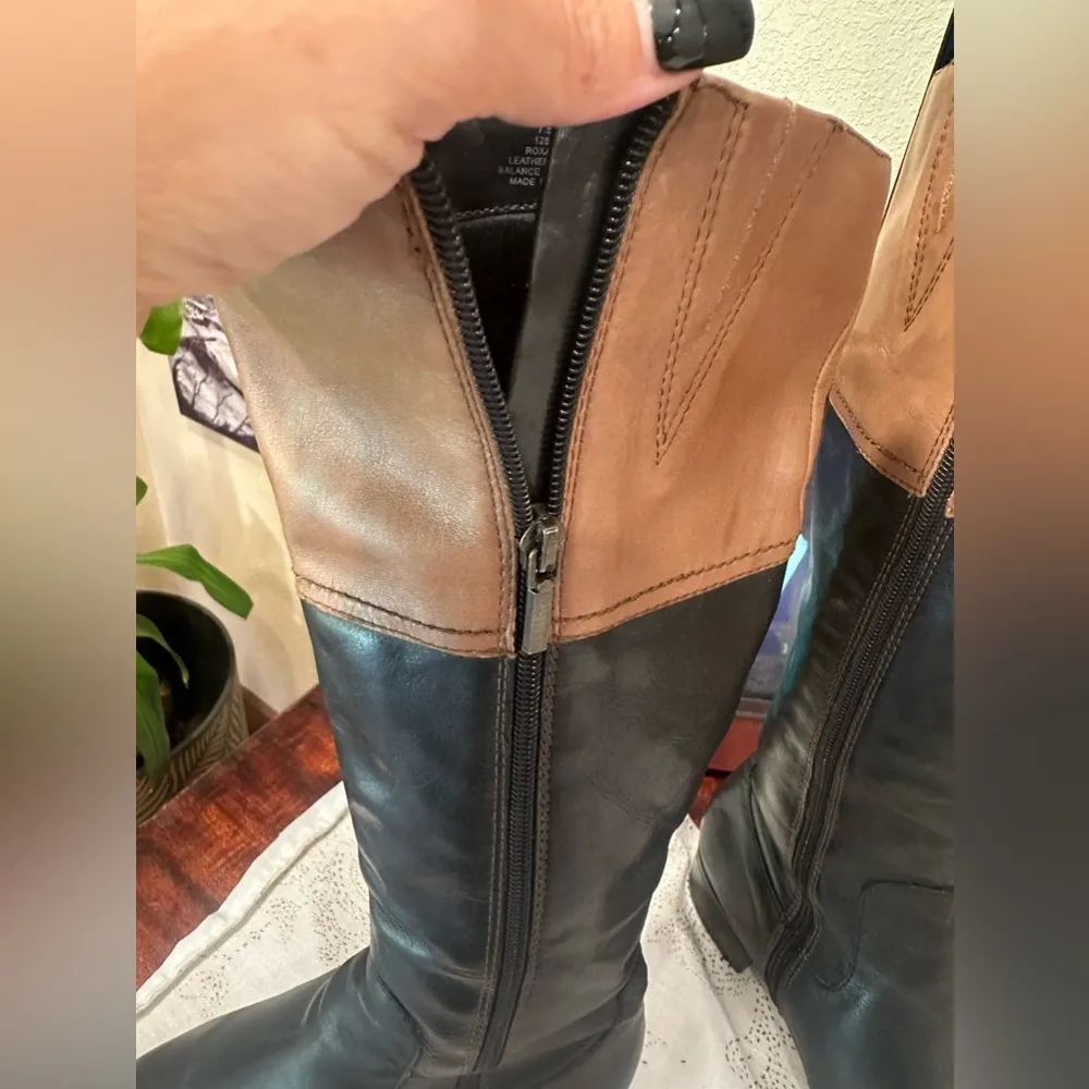 EUC Franco Fortini Leather Riding Boots Roxanne Black Tan Accent logo brass - Image 6
