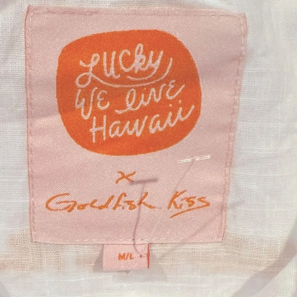 LUCKY WE LIVE HAWAII x GOLDFISH KISS WHITE COTTON SHORT SLEEVE BUTTON COVERUP ML Size M - Image 11
