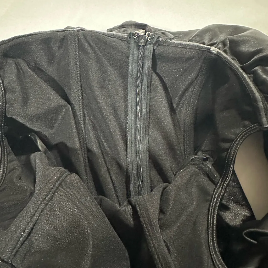 Elegant Black Off - Image 5