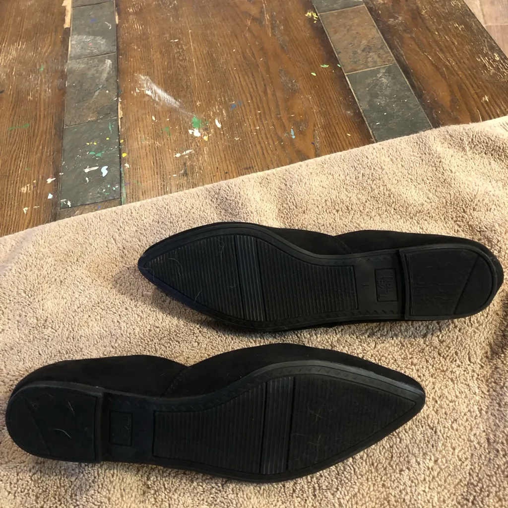 Black memory foam flats. Size 11. New without tags. - Image 3