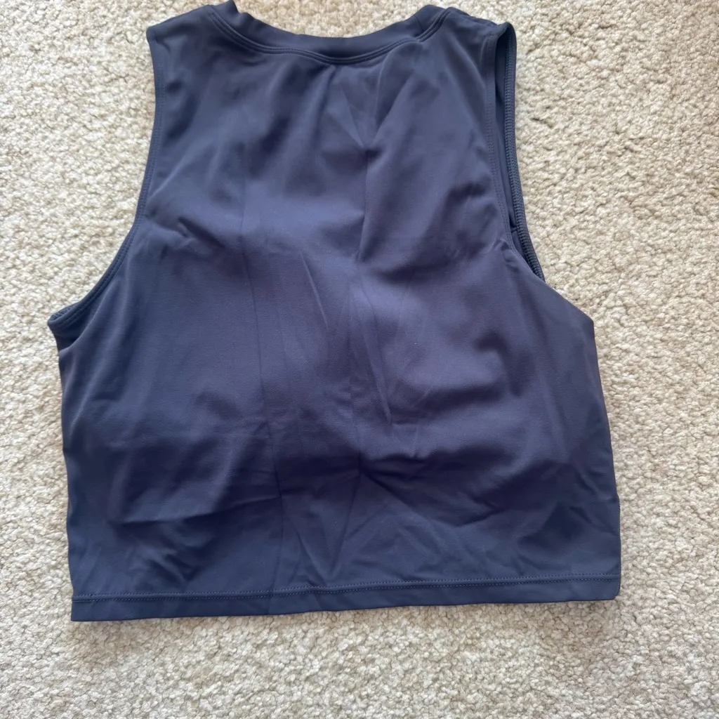 High Neck workout tank top - Image 2
