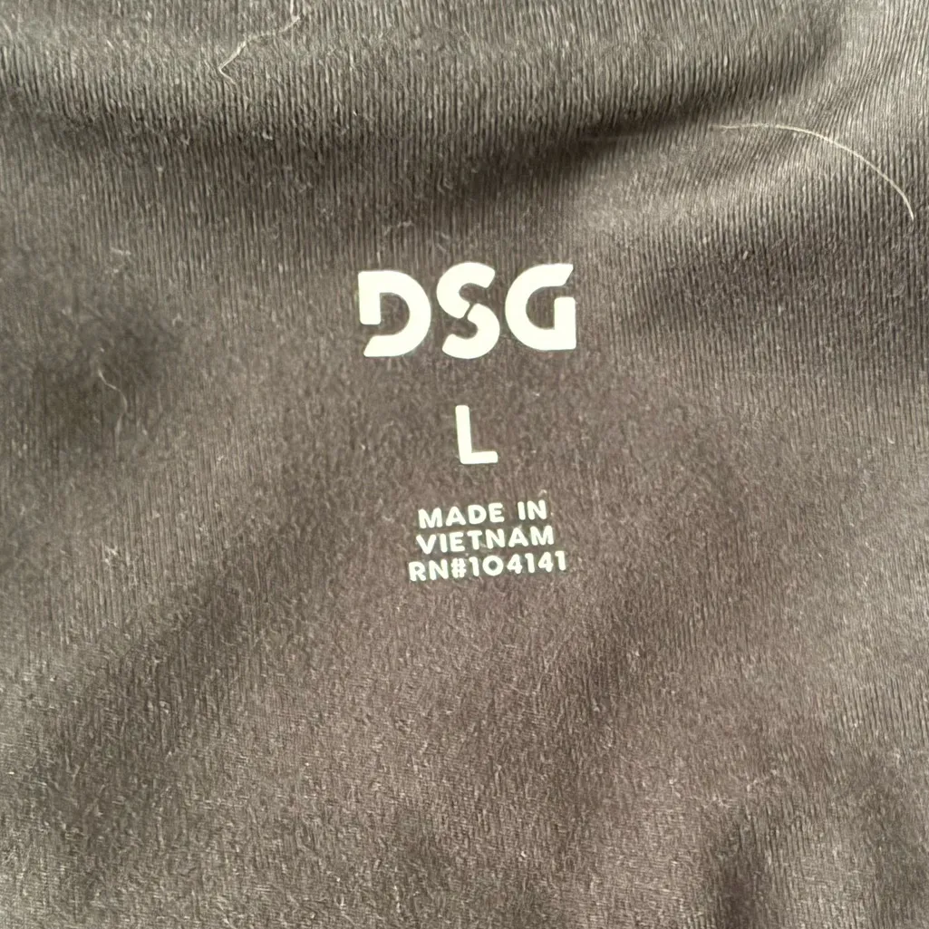 DSG Women's Sleek Black Momentum Flare
Leggings L Size L - Image 10