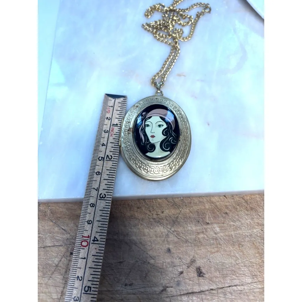 Vintage Art Deco Gold - Image 5