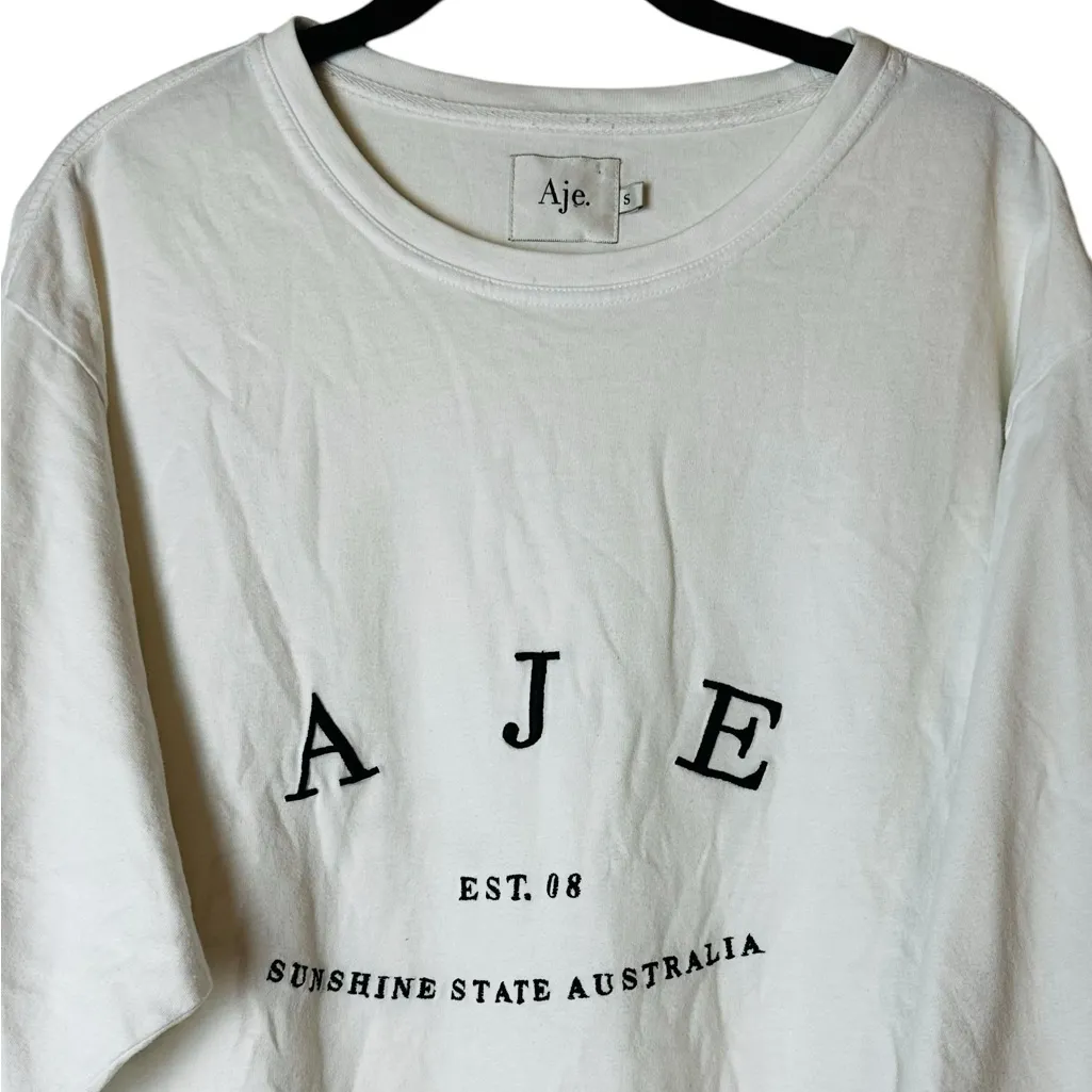 AJE T - Image 3