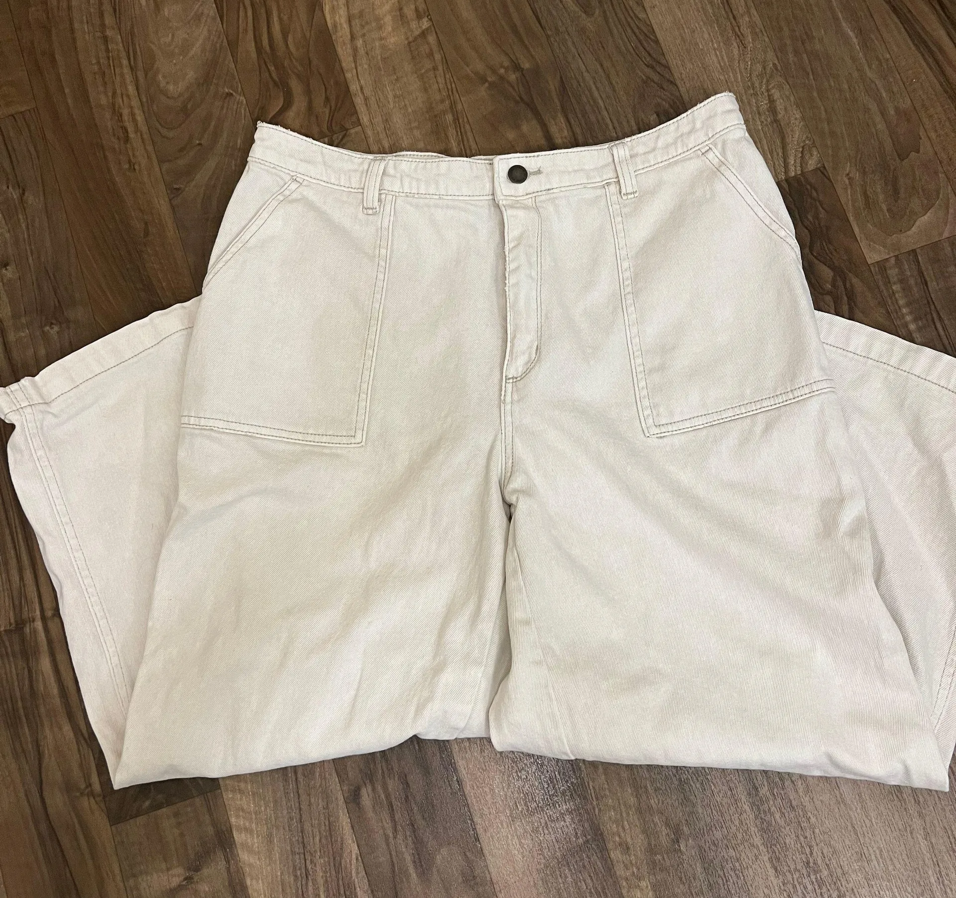 Universal Thread High Waisted White Jeans - Image 2