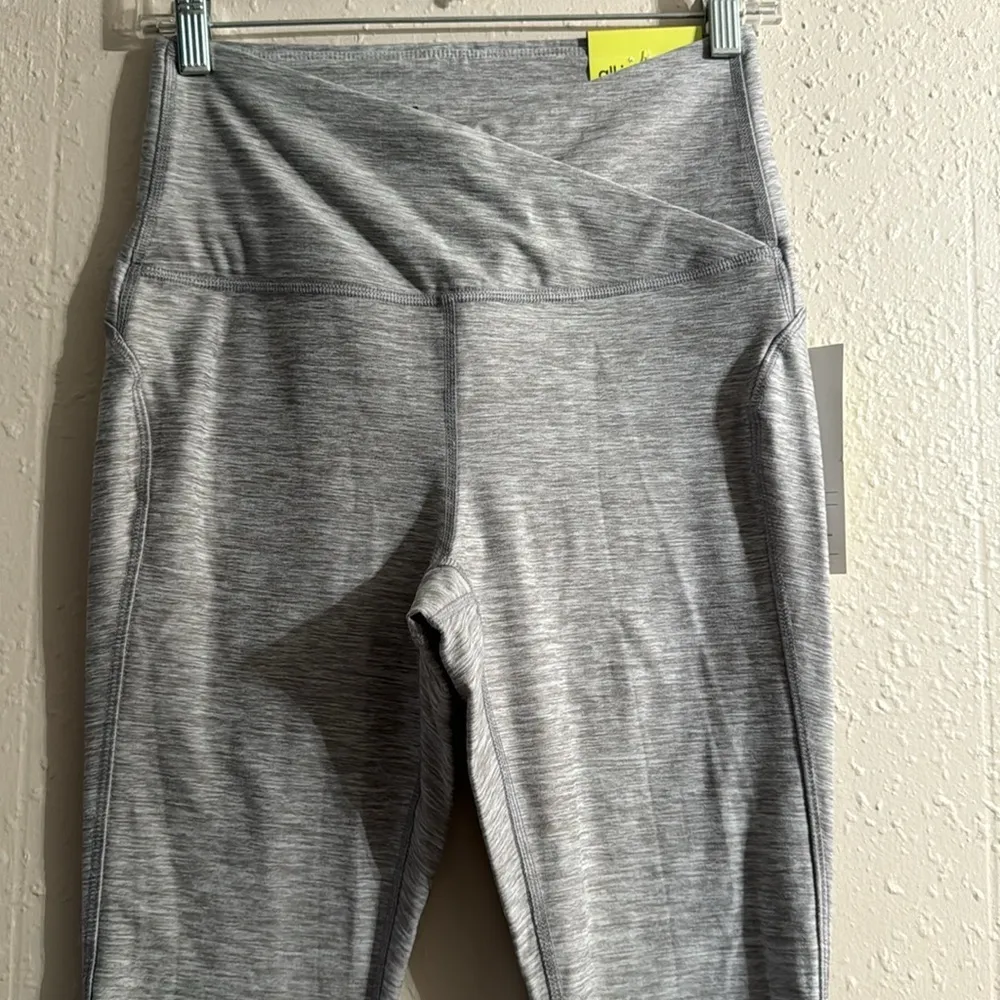 All in motion leggings - Image 7