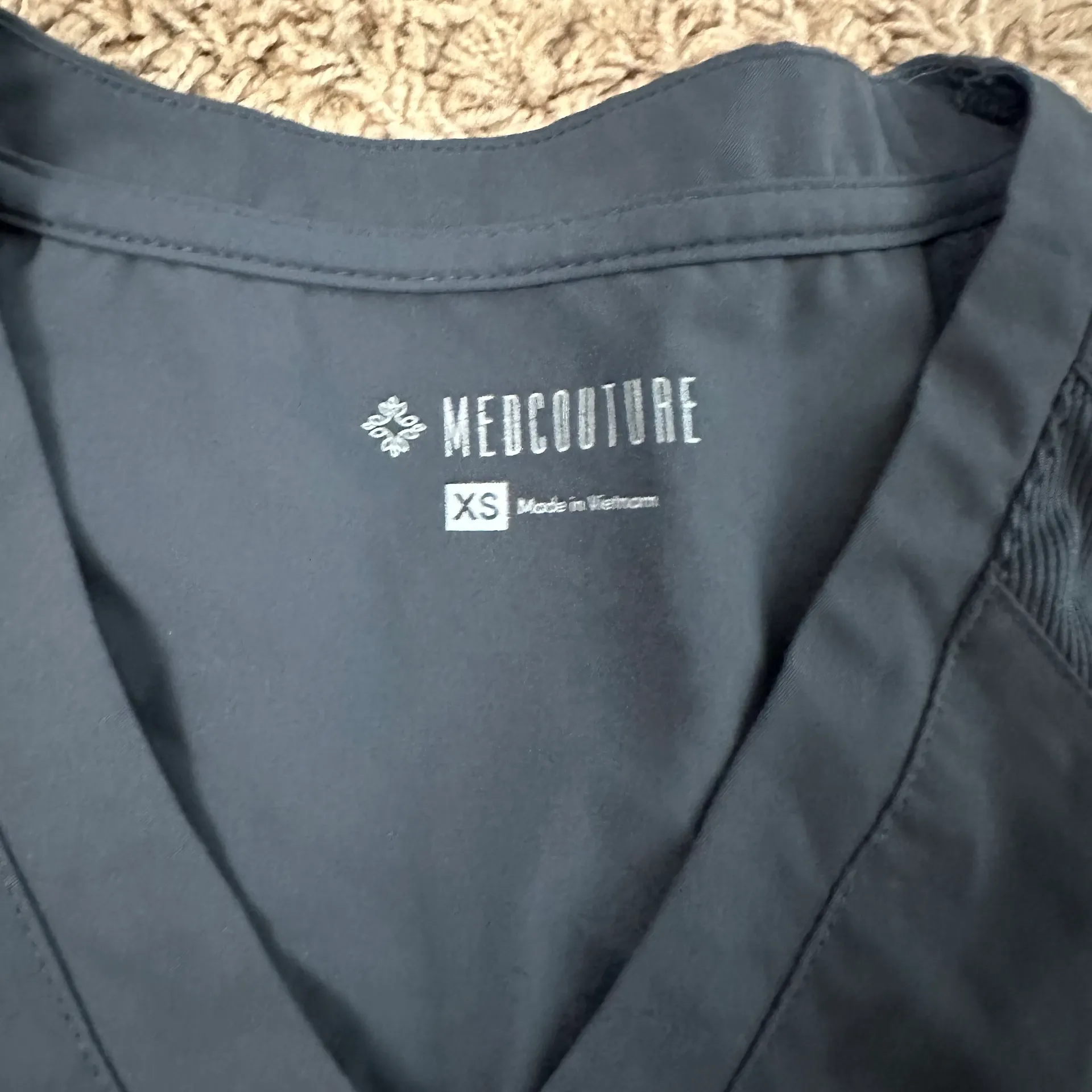 Med Couture Charcoal Grey Scrub Top - Image 2