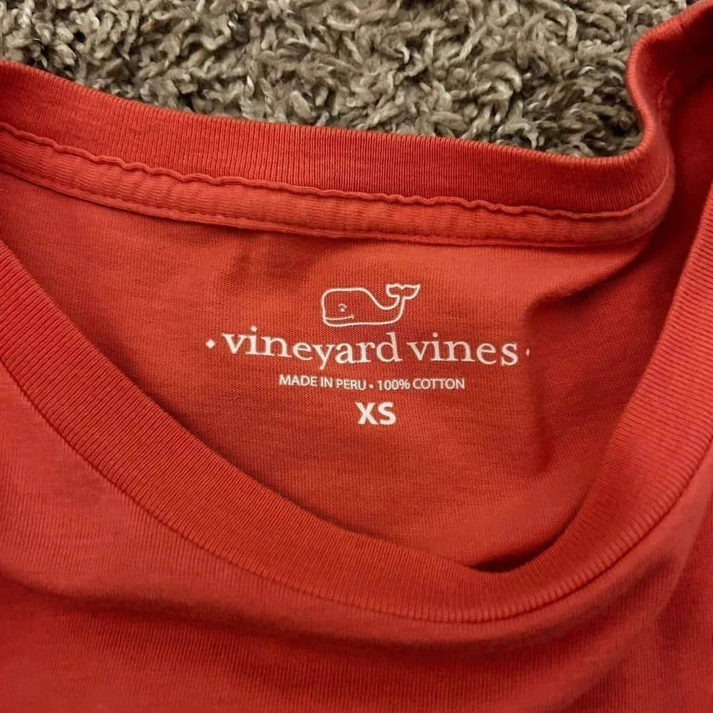Vineyard vines shirt - Image 2
