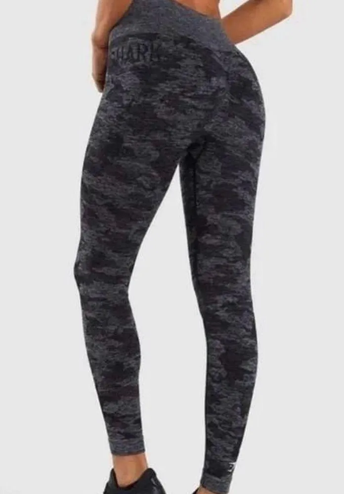 Gymshark Adapt Seamless Camo Leggings, Black/Gray, Size S, NWOT - Image 2