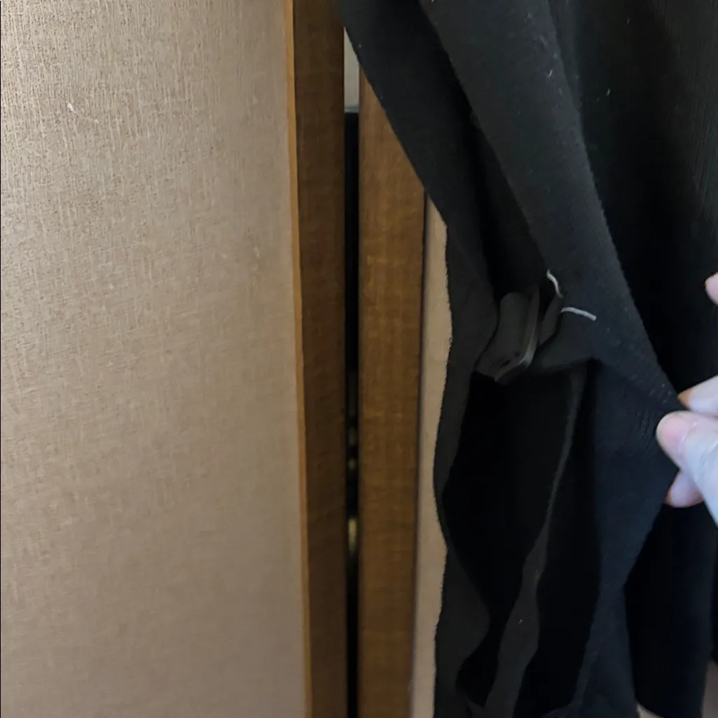 SHEIN Black Side-buckle vest medium - Image 2