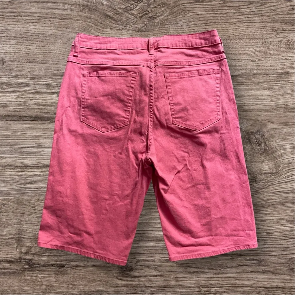 Women’s Riders Lee  Pink Bermudas Casual Shorts With Stretchy Waistband - Image 2