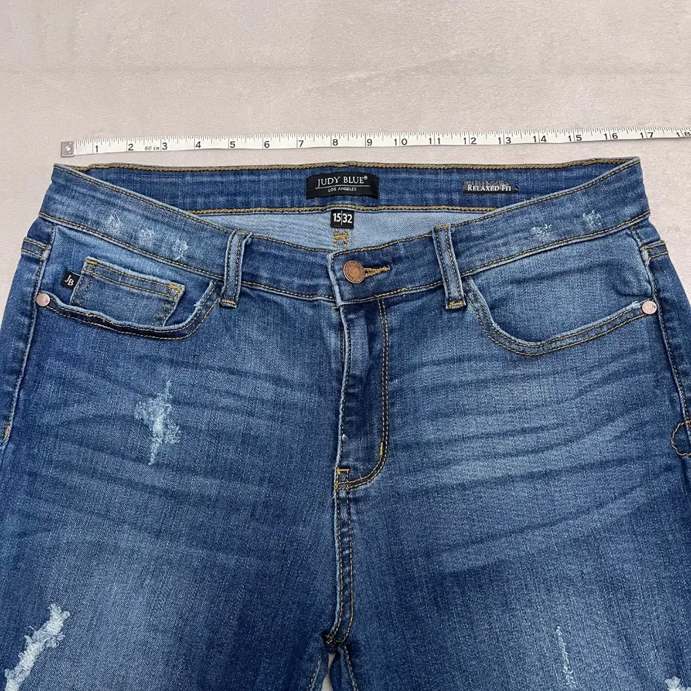 Jeans Distressed  Mid Rise Relaxed Fit Women’s Size 15/32 Stretch Blue - Image 7