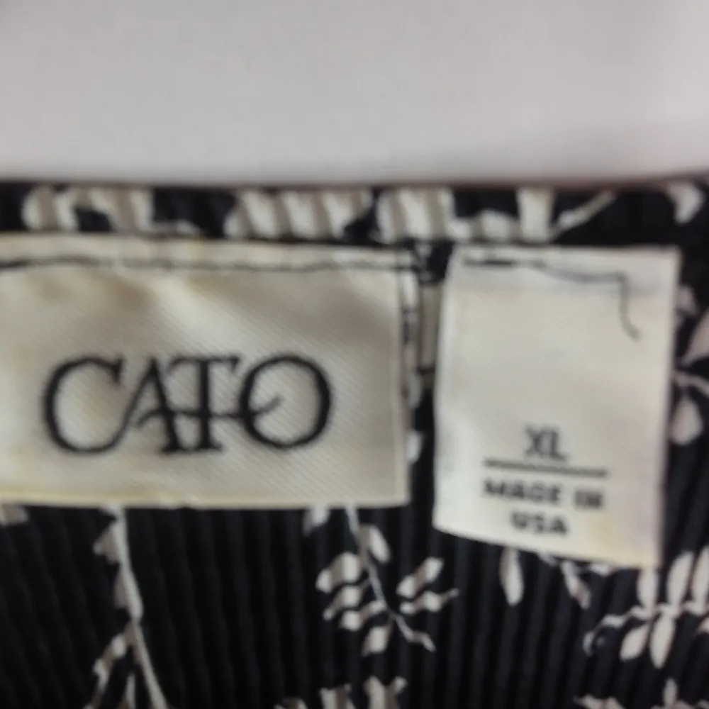 Cato Black Creme Stretch Top XL Plus - Image 2