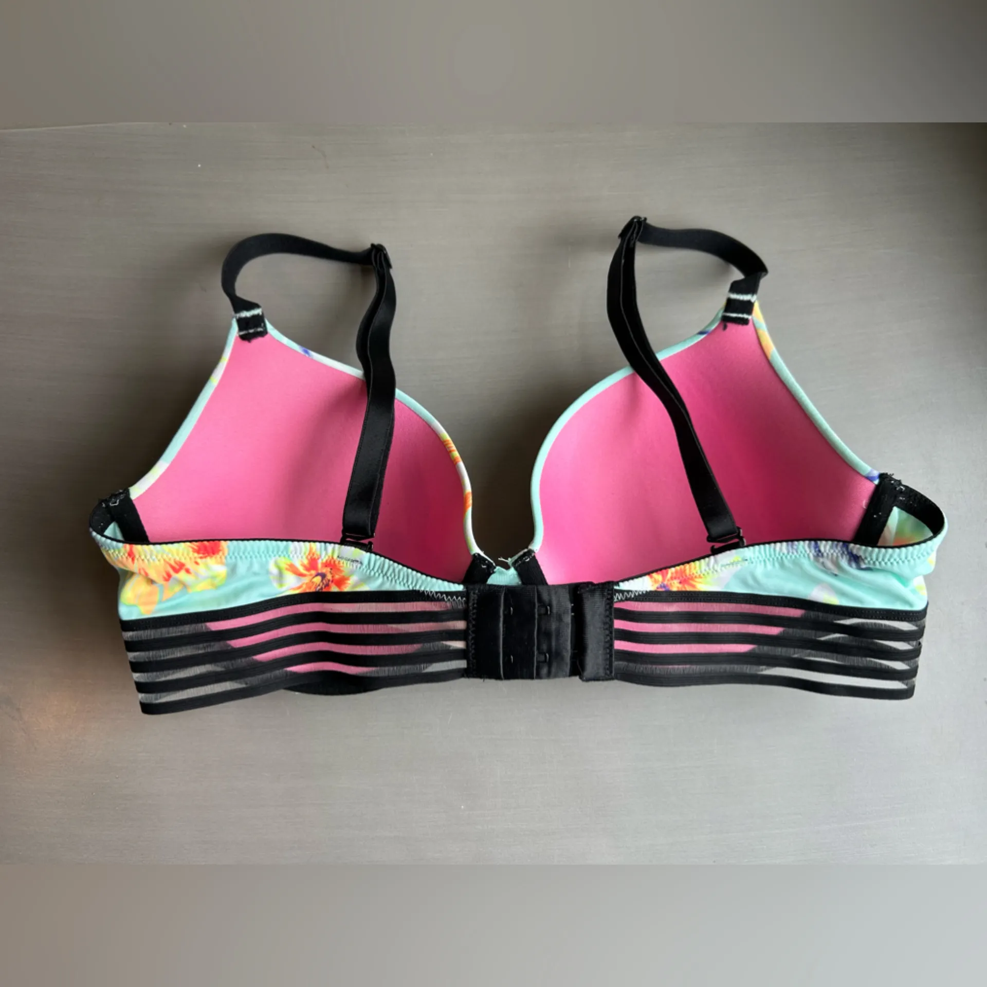 PINK Victoria’s Secret Tropical Printed Bra - Image 3