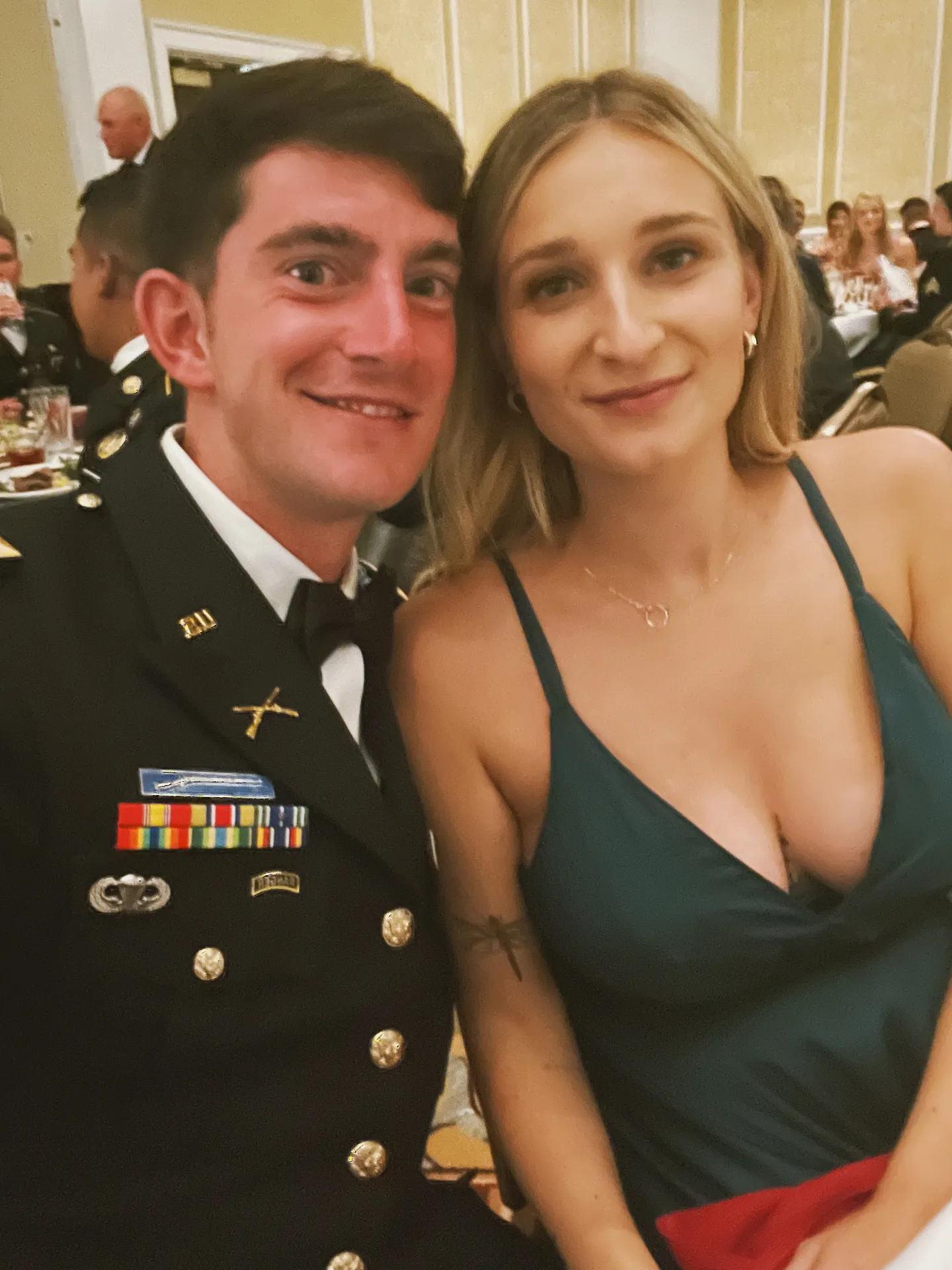 Boutique Avanta Ball / Prom / Wedding Dress - Image 3