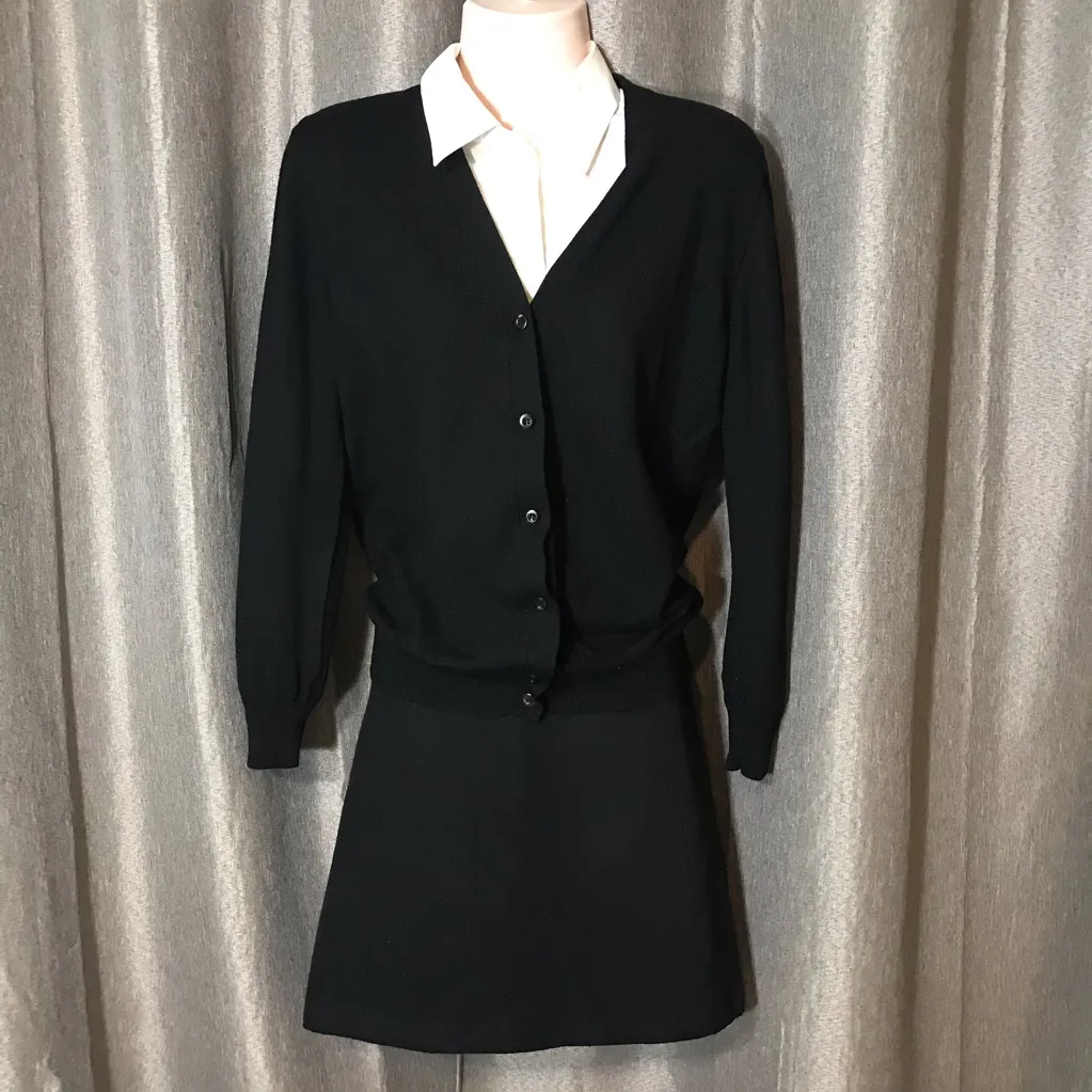 Prada Authentic Women's Black Nero Long Sleeve Oversize Cardigan Medium - Image 4