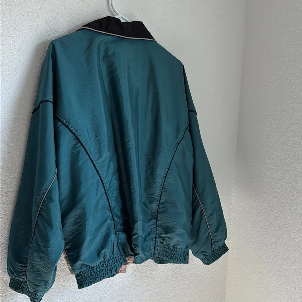 Vintage Westport Green Bomber Jacket with Style - Image 9