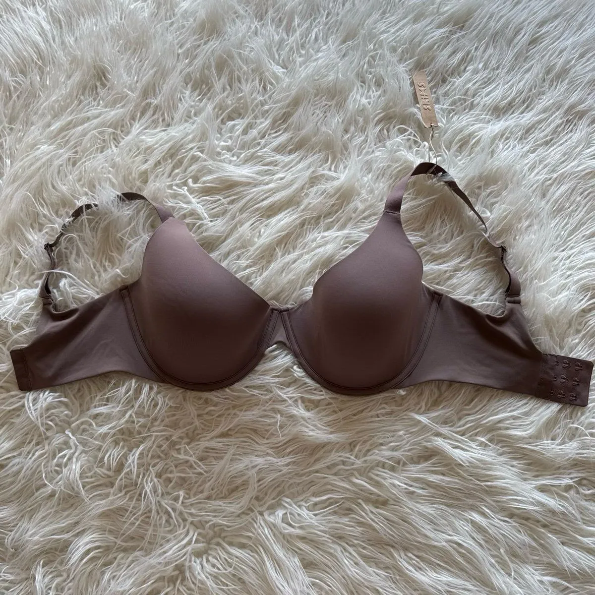 Skims Fits Everybody Plunge Bra Umber Size 36H - Image 4
