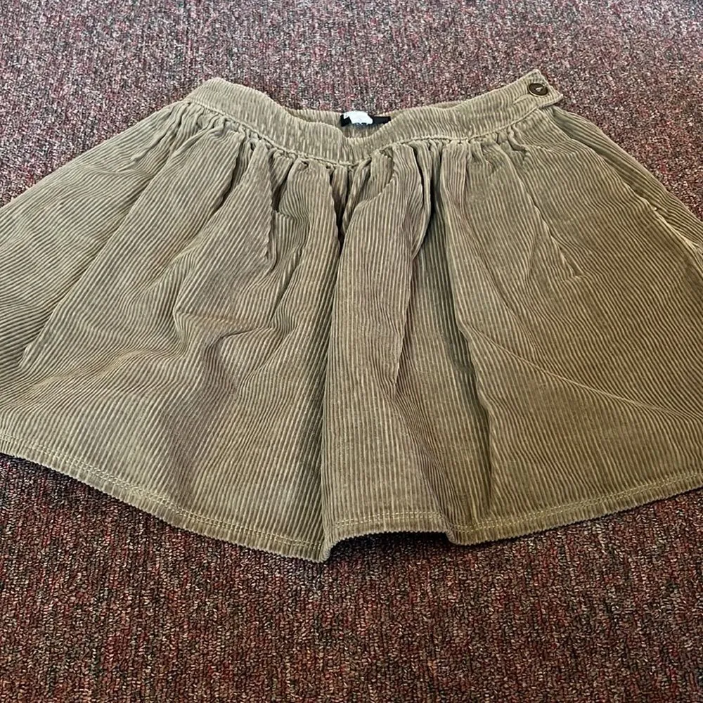 Bdg corduroy skirt green 4 - Image 2