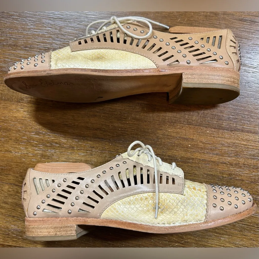 Sam Edelman Women’s Size 7 Jayna Tan Nude Silver Stud Lace Up Oxford Flats Shoes - Image 2