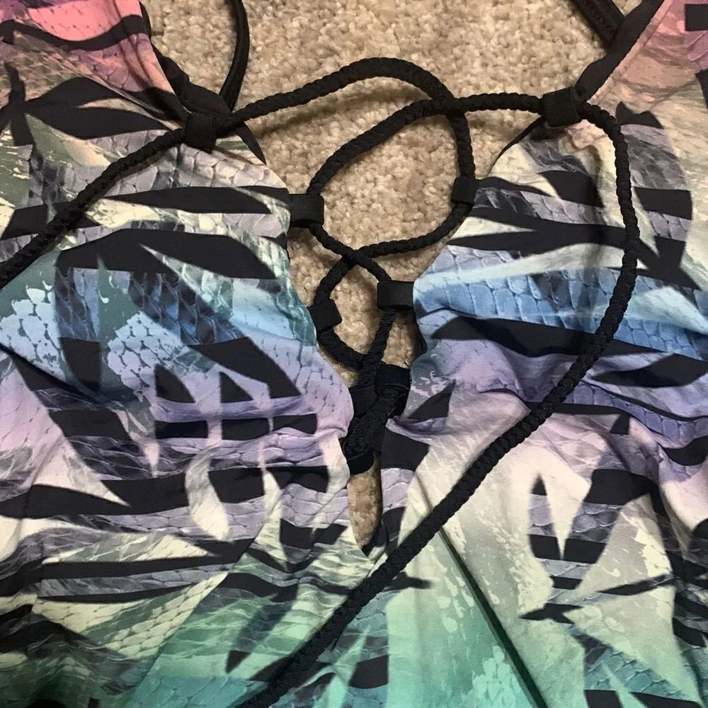 New. Pilyq lace up front multicolored bamboo print swimsuit. Normally $149 - Image 8