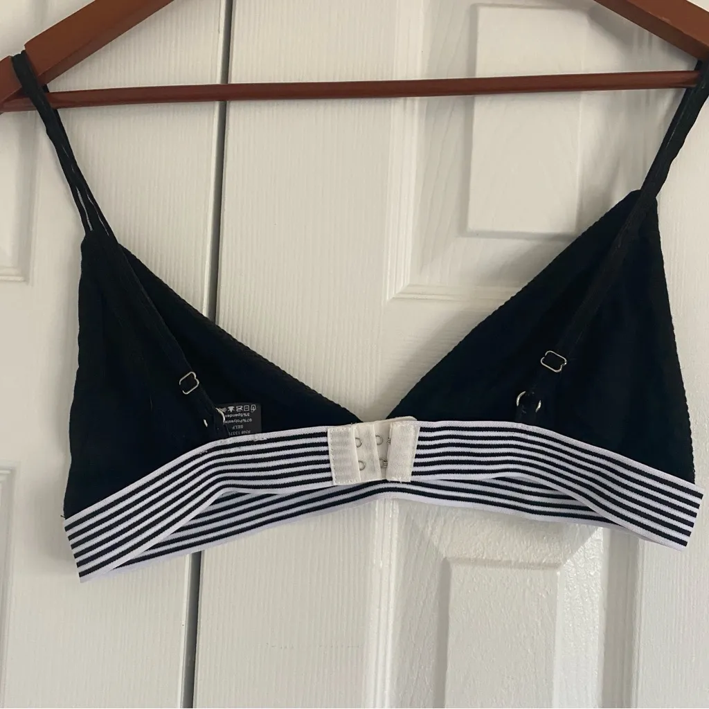 Pol Triangle Bralette Medium Black Bikini Dainty - Image 6