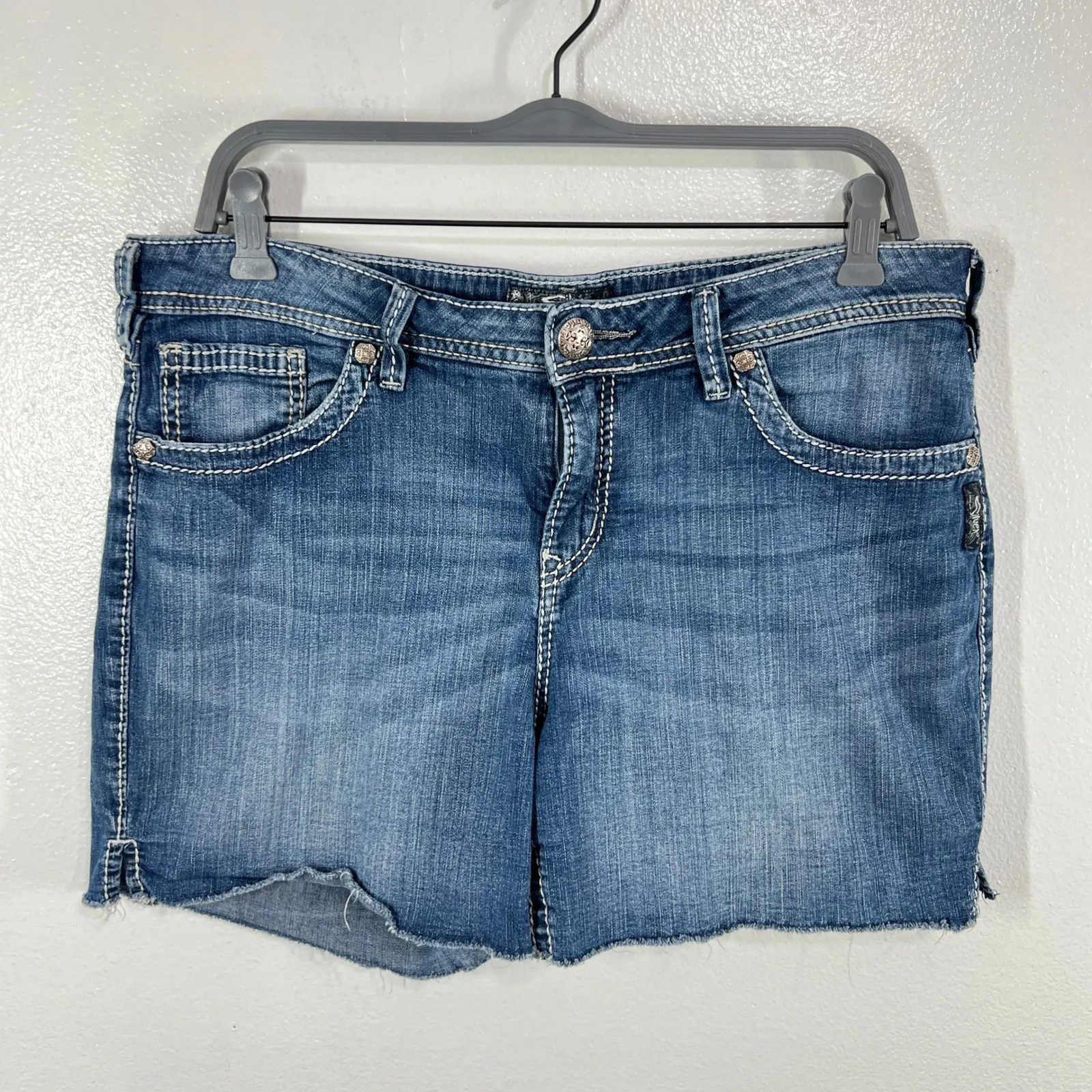 Silver Jeans‎ Co Natsuki Denim Shorts Womens W34 Mid Rise Frayed Cutoff Western - Image 2