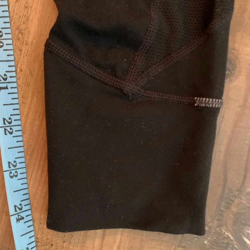 Athleta Relay Capri 2.0 Workout Athlete Training Zip Back Side Pockets Womens S - Image 6