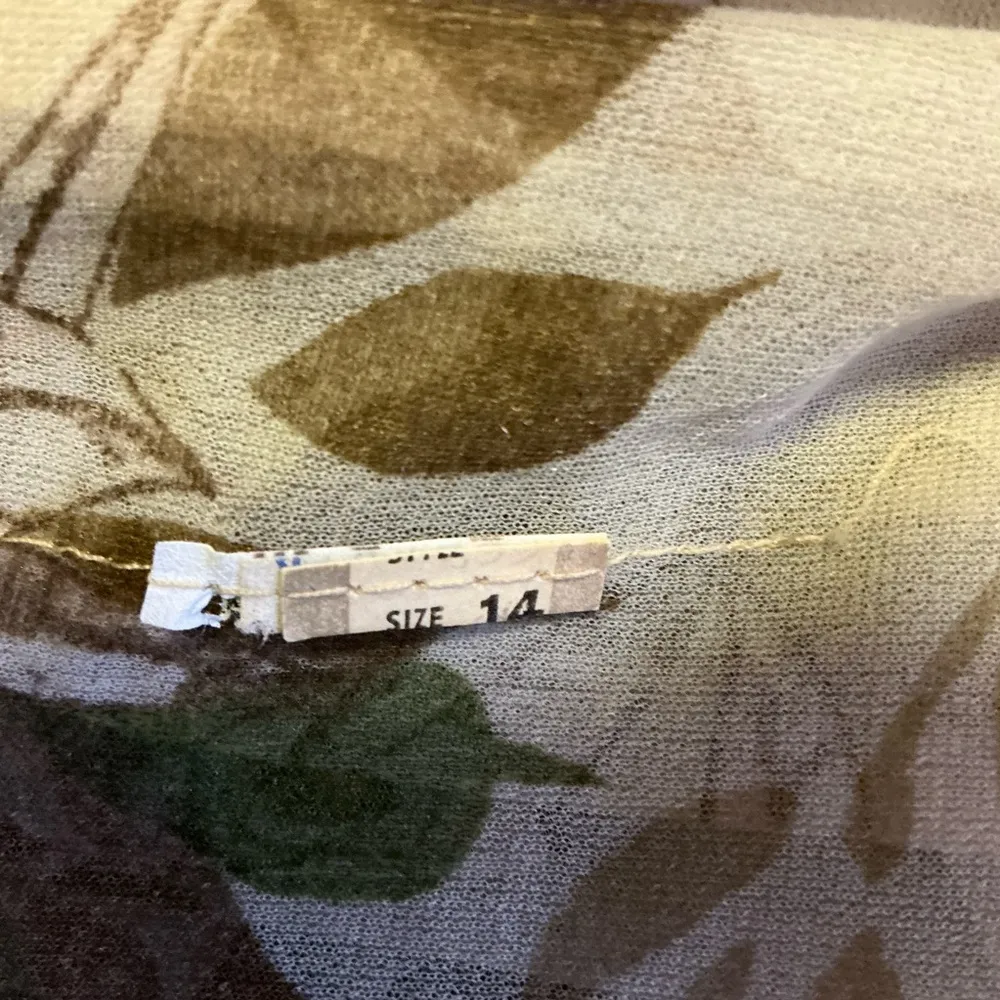 Vtg 70s sheer big collar cover up Size 14 - Image 2