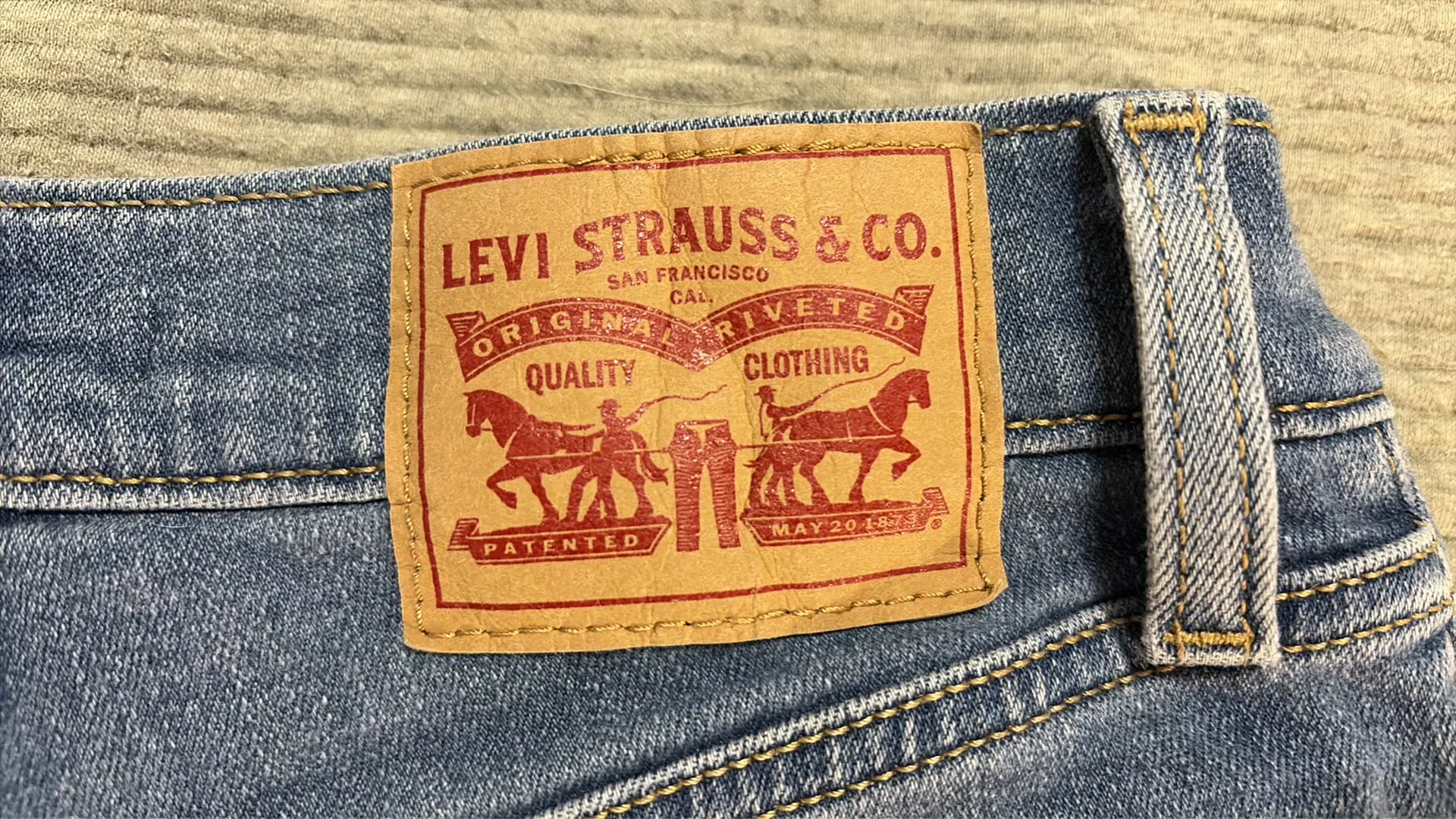 Levi’s High Rise Shorts  - Image 4