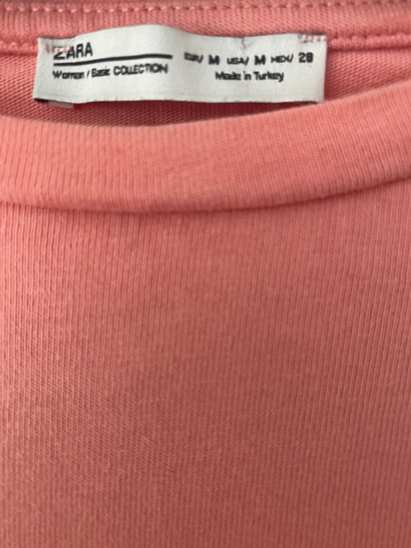 Short Sleeve Tee with Knot detailing, Size M - Image 4