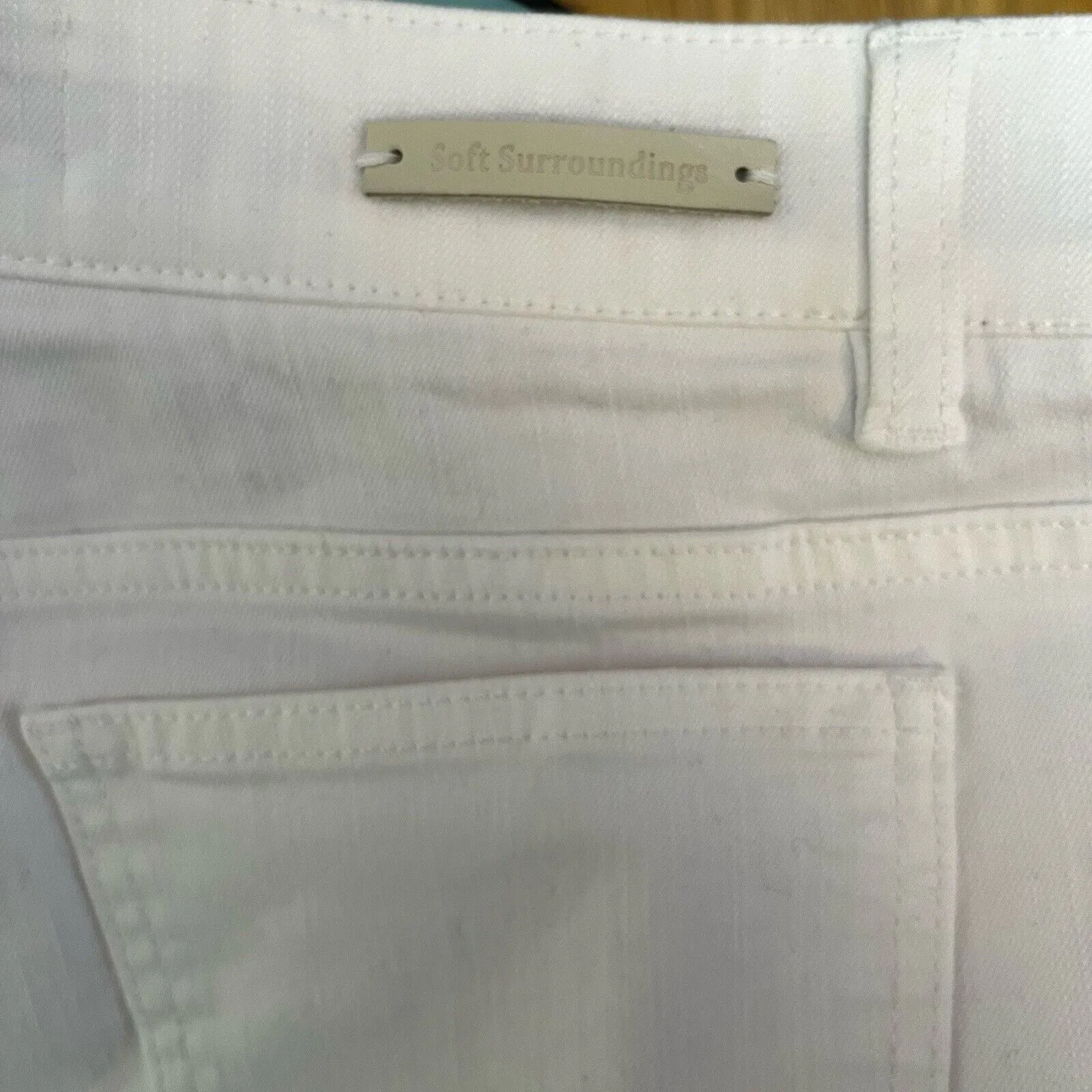 Soft Surroundings Stretch‎ Denim Pull On 8" Inseam Relaxed Shorts Sz M White - Image 4