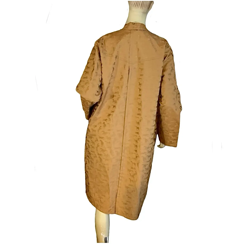 HANDMADE BROWN OPEN FRONT & SLIT BACK BLAZER W/GOLD HORSE PATTERN (XL) - Image 4