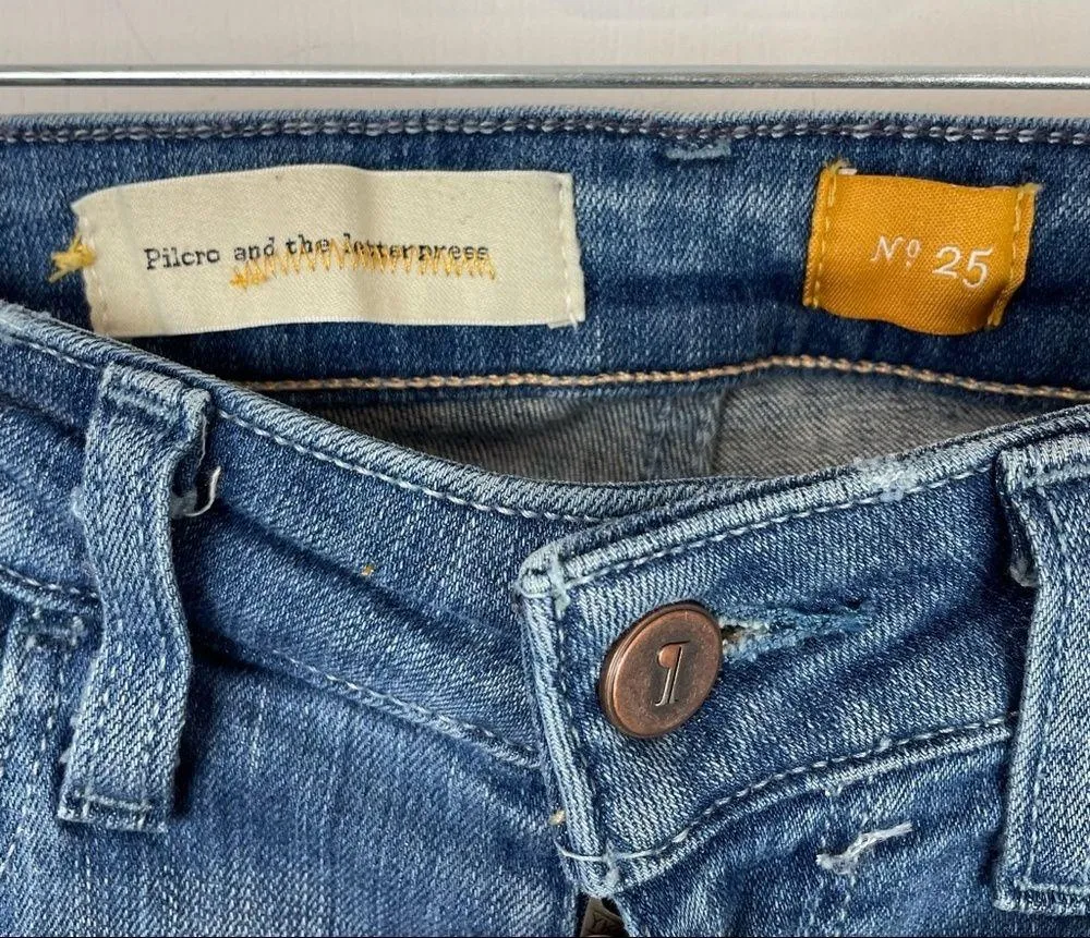 Anthropologie Pilcro and the Letterpress Stet Distressed Raw Hem Jeans - Image 6