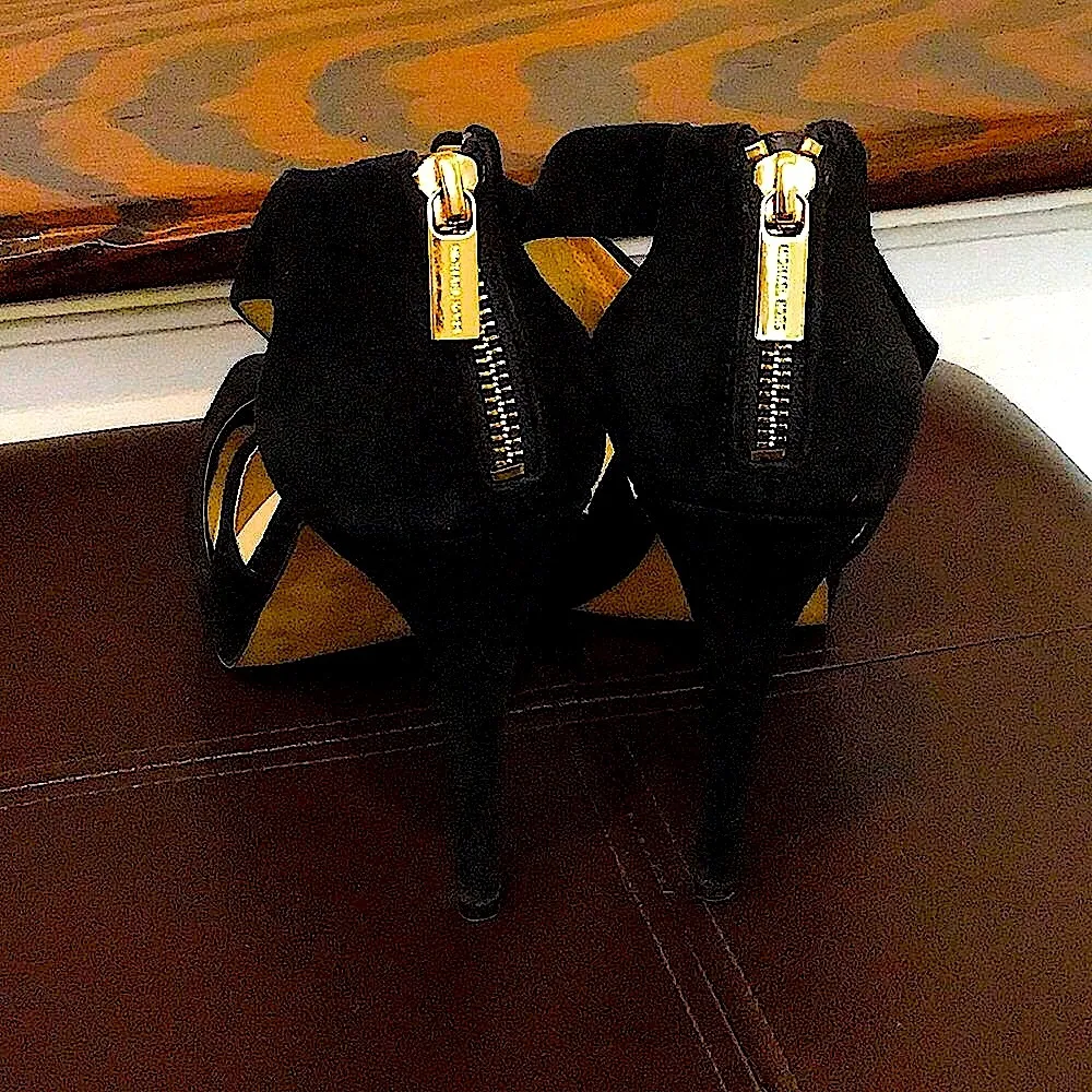 MK MICHAEL KORS Black Suede Peep Toe Gold Zipper Back High Heel Shoes Sz 8-1/2 - Image 3