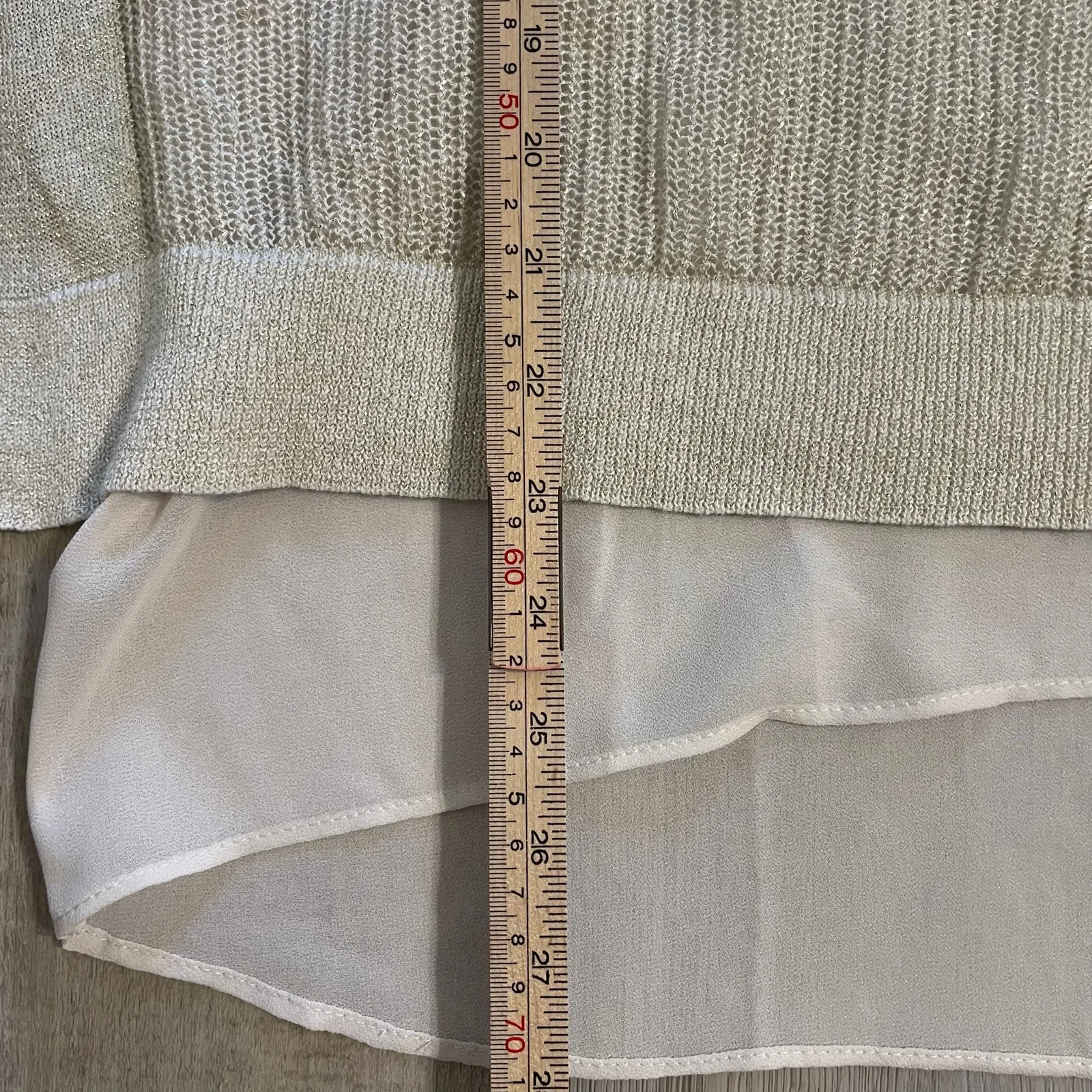 Lucky Brand Metallic V - Image 13