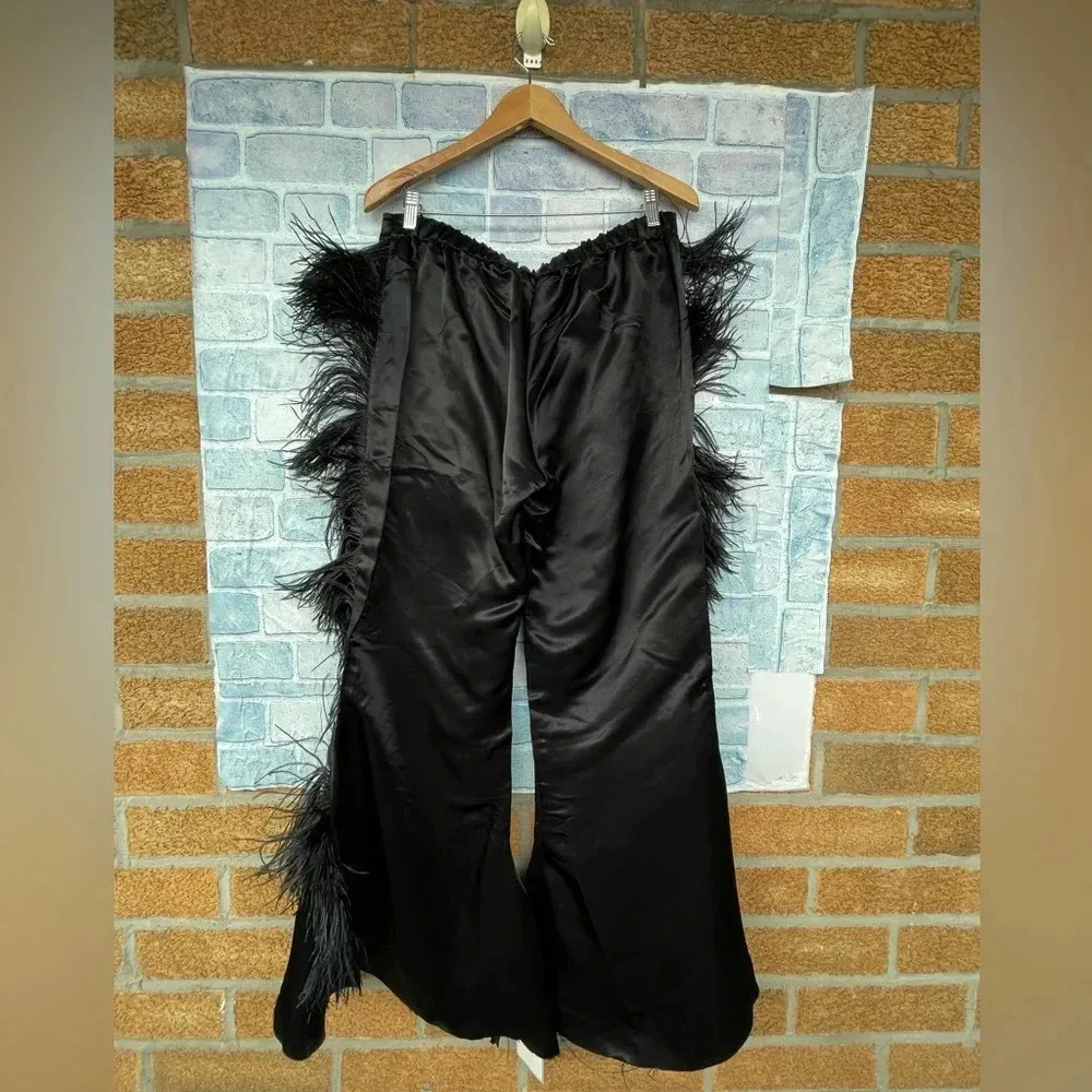 MARQUES' ALMEIDA
Feather - Image 9