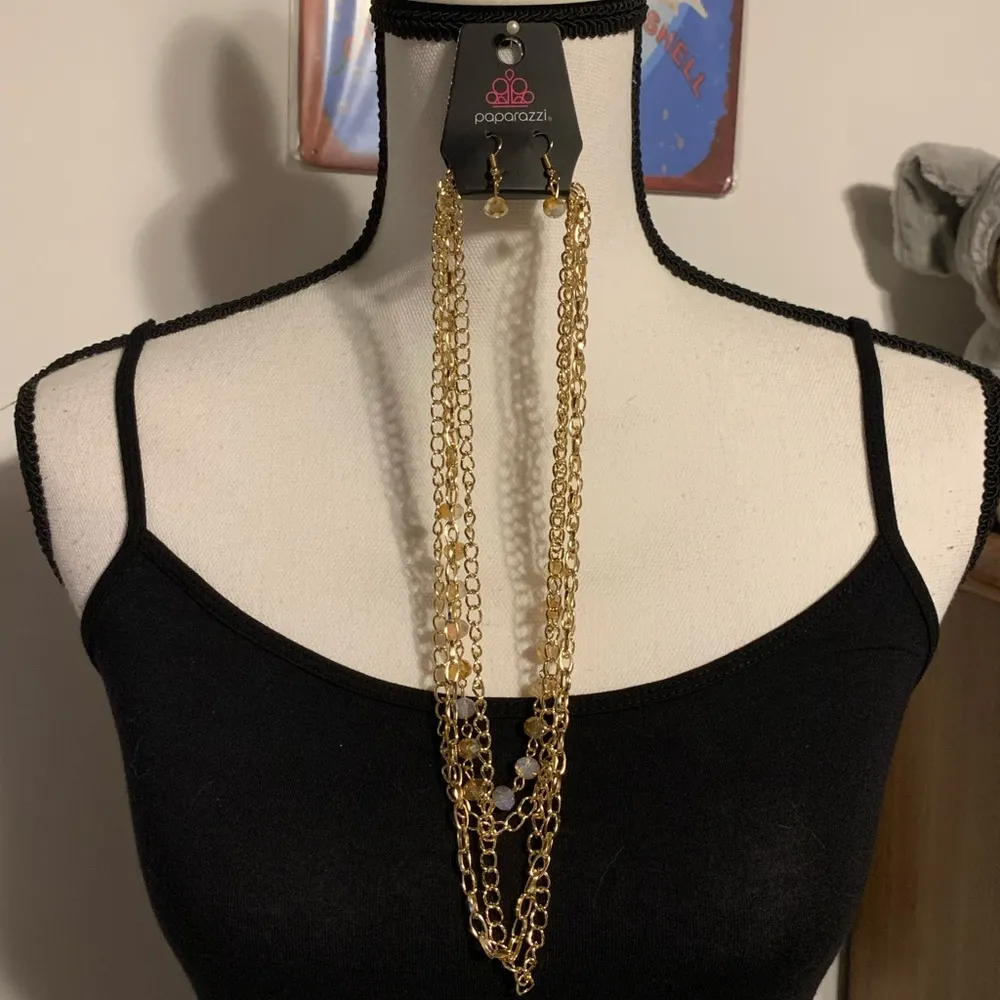 Paparazzi  Gold Extravagant Elegance Necklace Set - Image 4