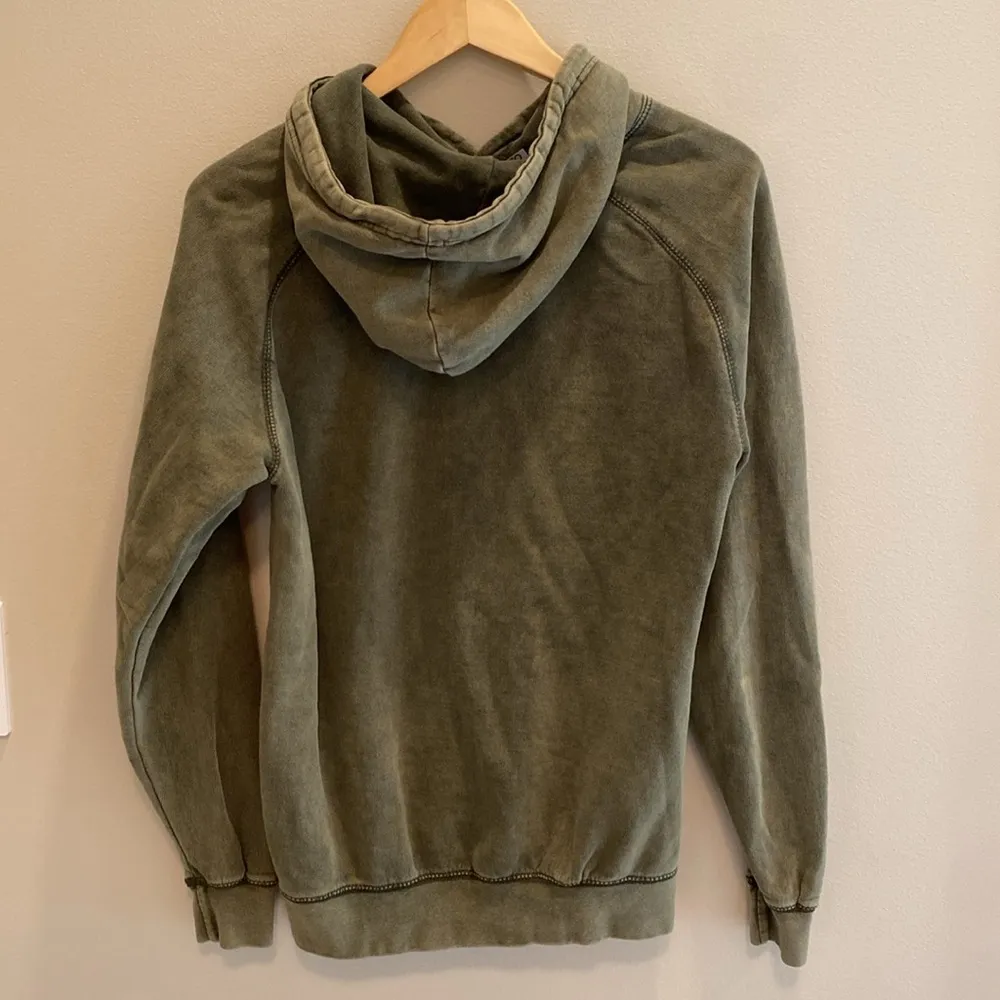 Hoodie Sweatshirt Olive Green Rainbow Bear Graphic Mast General Store Size SMALL - Image 3