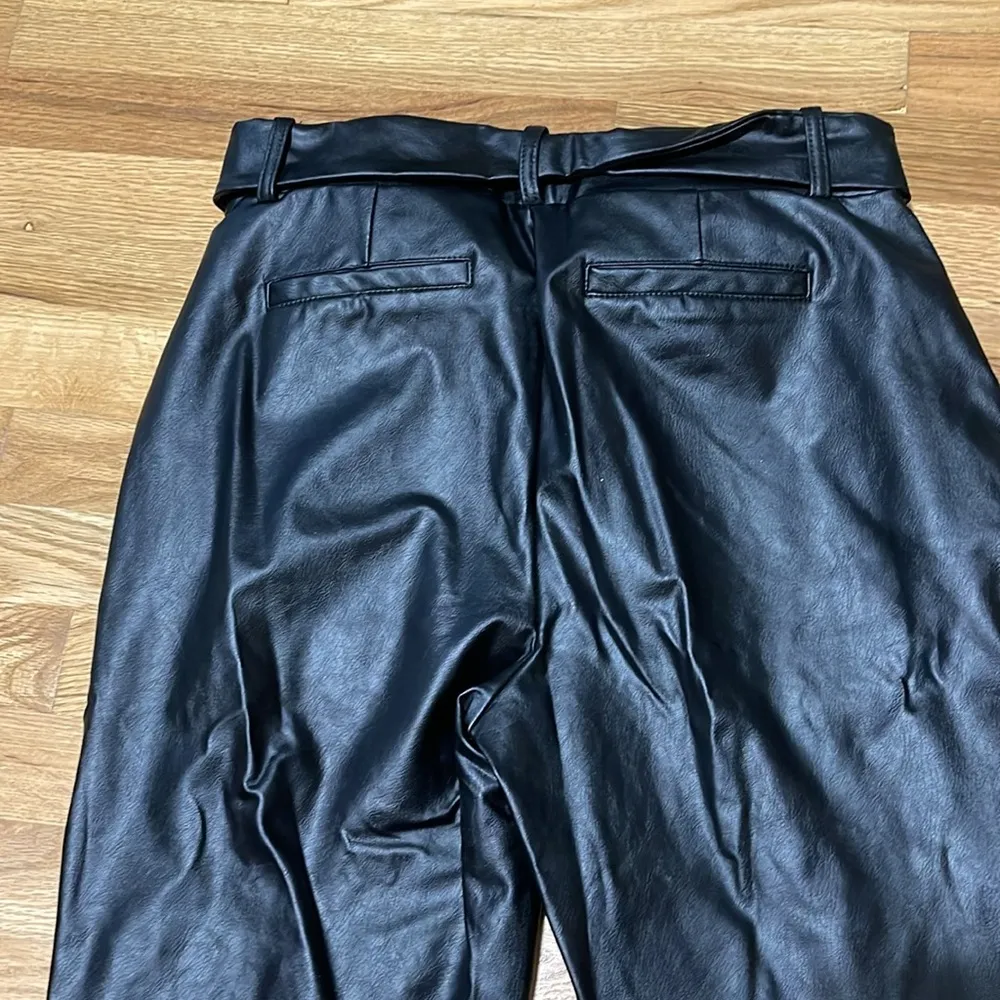 Sleek Black Leather Trousers with Straight - Image 5