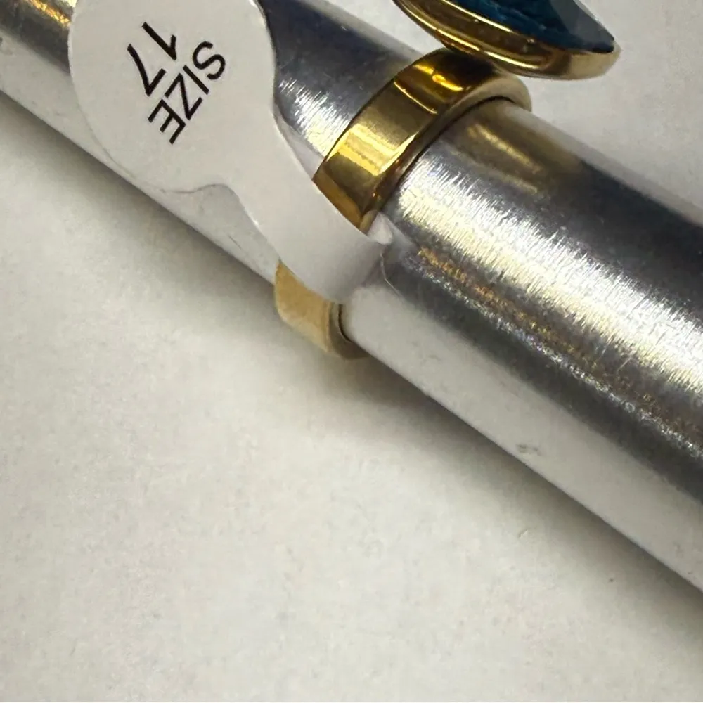 Fashion Ring Gold Tone Metal Blue Color Stone Size 6 1/2 Women - Image 8