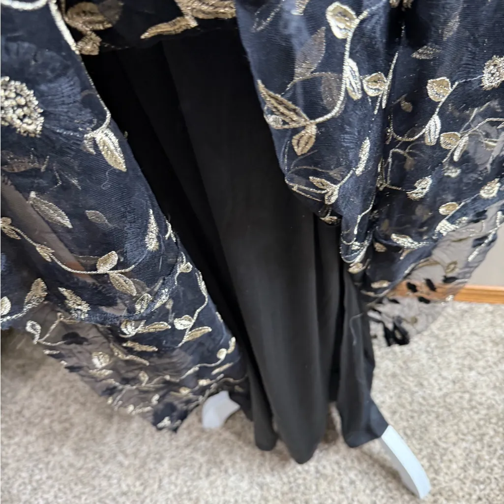 NWT Arula Elegant Black and gold Embroidered Dress size B 2xl Party - Image 7