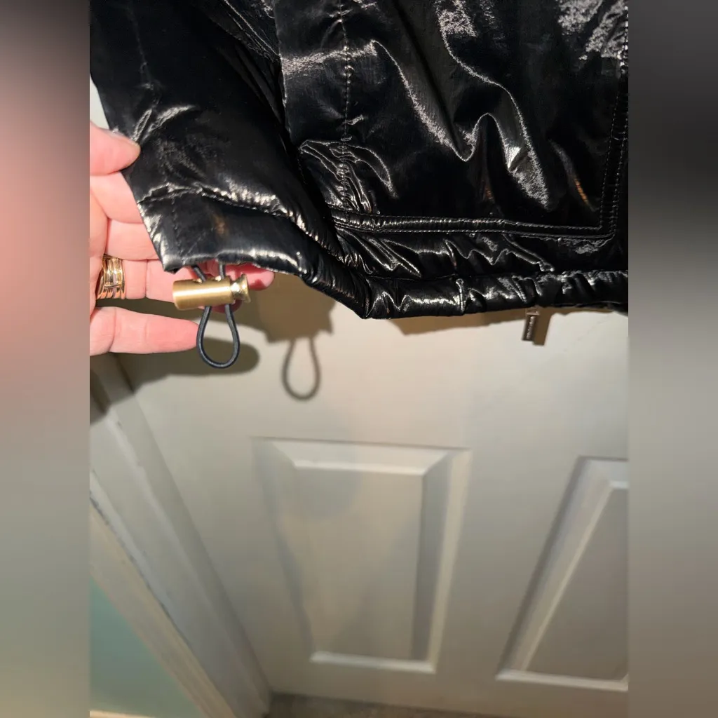 Armani Exchange Shiny Black Puffer Jacket EUC Women's Medium - Image 2