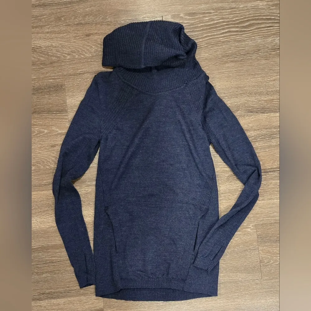 Lululemon  Sweat And Savasana Inkwell (navy blue) size 4 - Image 5