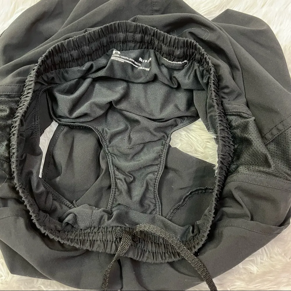 UNDER ARMOUR Women’s Black Loose Fit HeatGear Athletic Running Shorts Small - Image 7