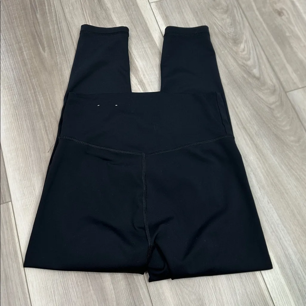 American Eagle the lightweight everything leggings 7/8 length size medium - Image 4