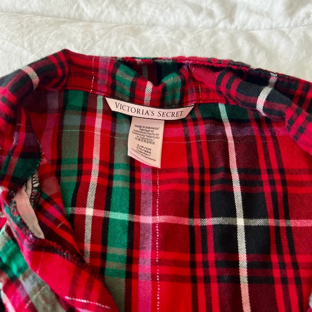 Victoria's Secret Plaid Pajama Set - Red and Green - Image 5