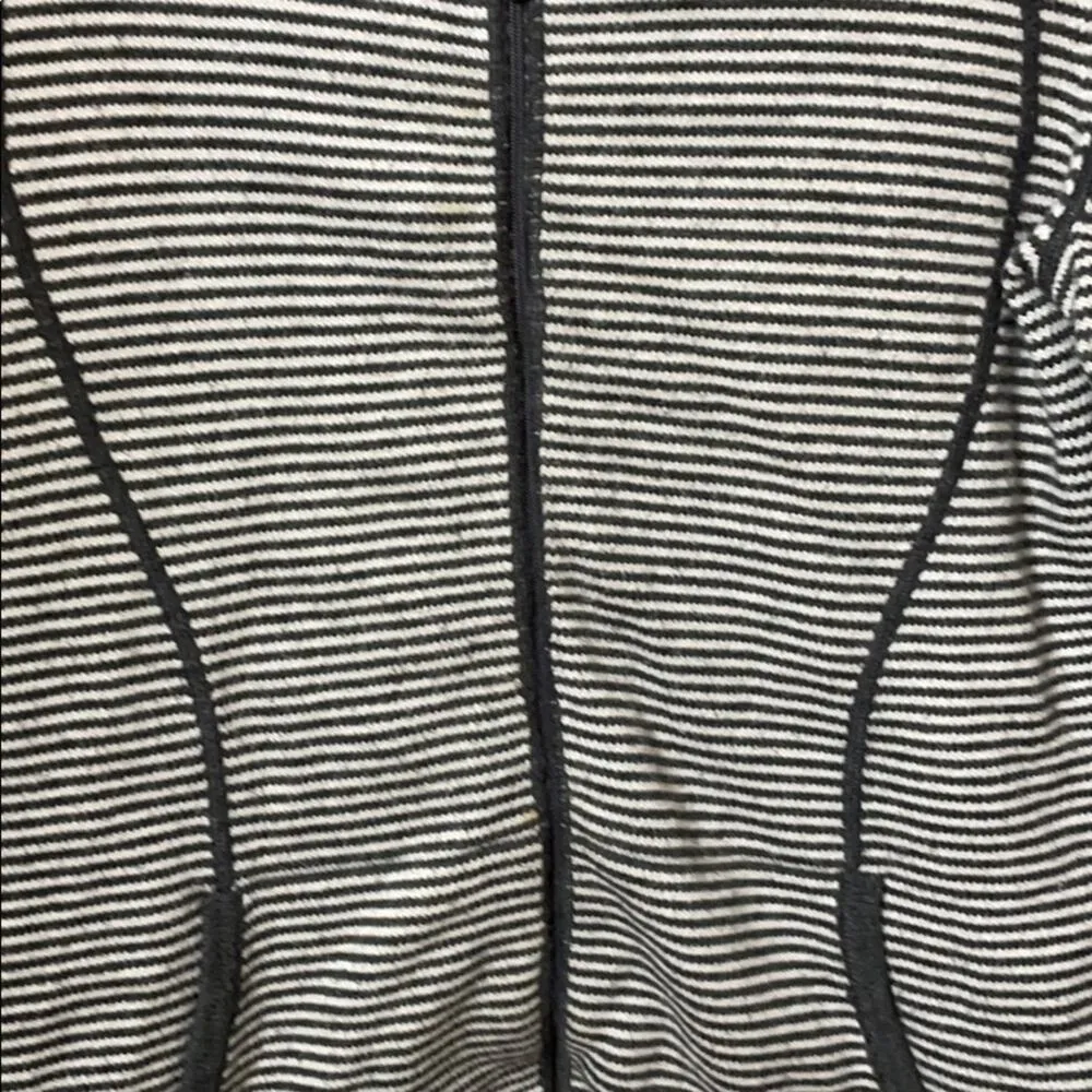 Eddie Bauer striped sweater zip up medium - Image 5