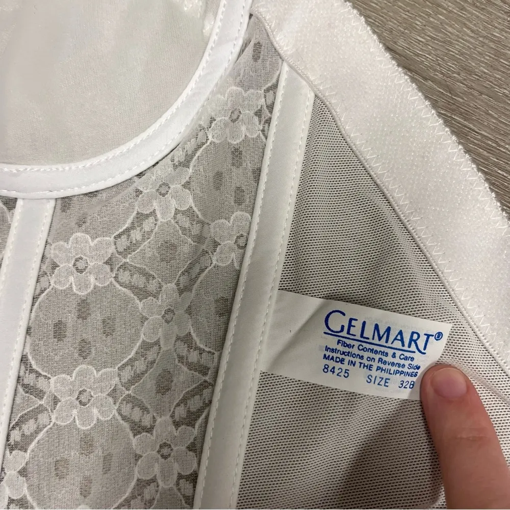 vintage white lace corset by gelmart size 32B Y2K/2000s era new with tags - Image 5