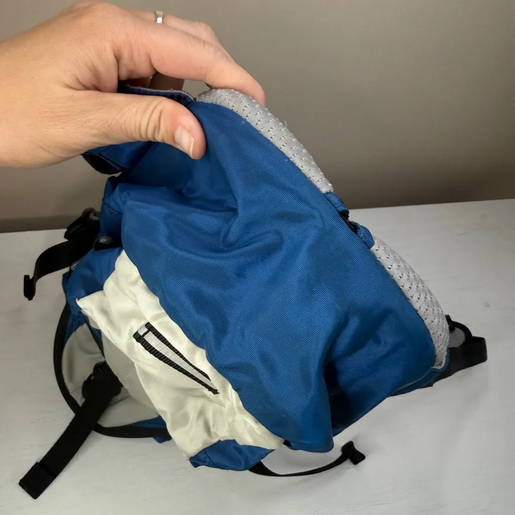 Camelbak Mini Mule Hydration Backpack 1.5L - Image 10